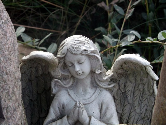 angel-1262844_1920